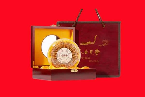收购资讯:会宁县回收冬虫夏草是按克吗